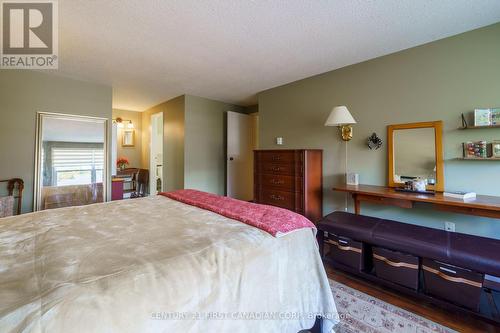 760 Berkshire Drive, London, ON - Indoor Photo Showing Bedroom