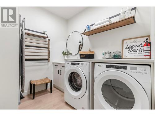 3331 Aspen Lane, Kelowna, BC - Indoor Photo Showing Laundry Room