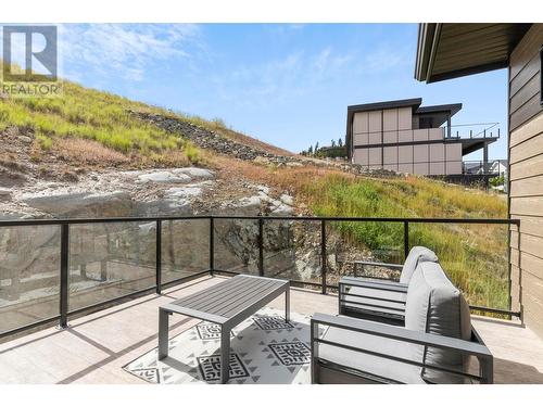 3331 Aspen Lane, Kelowna, BC - Outdoor With Exterior