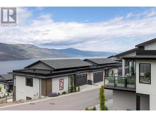 3331 Aspen Lane, Kelowna, BC - Outdoor