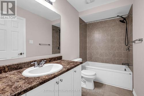 249 Zenith Private, Ottawa, ON - Indoor Photo Showing Bathroom