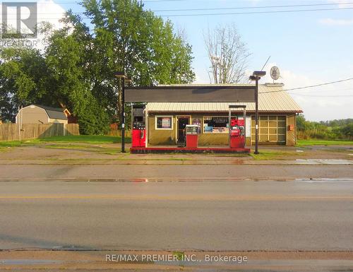 33 Main Street W, Haldimand, ON 