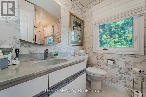 12 Jo Ann Crescent, Centre Wellington, ON - Indoor Photo Showing Bathroom