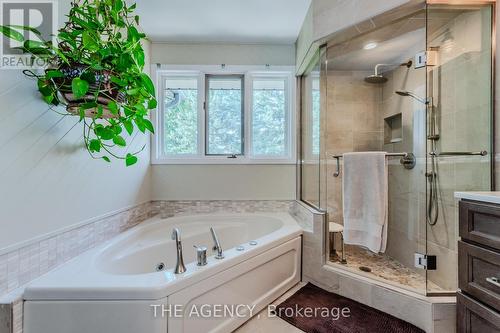 12 Jo Ann Crescent, Centre Wellington, ON - Indoor Photo Showing Bathroom