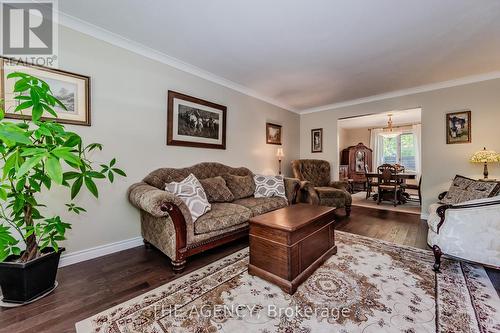 12 Jo Ann Crescent, Centre Wellington, ON - Indoor Photo Showing Living Room