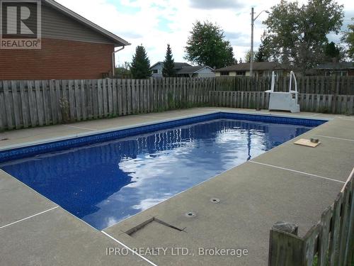 3376 Cattell Drive, Niagara Falls, ON - Outdoor With In Ground Pool