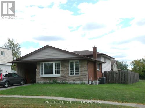 3376 Cattell Drive, Niagara Falls, ON - Outdoor