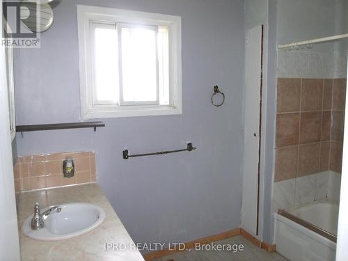 3376 Cattell Drive, Niagara Falls, ON - Indoor Photo Showing Bathroom