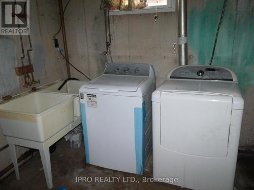 3376 Cattell Drive, Niagara Falls, ON - Indoor Photo Showing Laundry Room