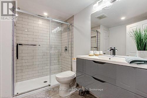 116 Poplar Court, London, ON - Indoor Photo Showing Bathroom