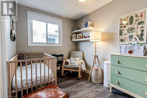 116 Poplar Court, London, ON - Indoor Photo Showing Bedroom