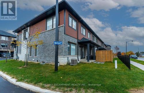 22 - 106 Court Drive, Brant, ON - Outdoor