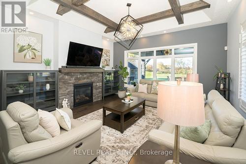 21 Tedley Boulevard, Brantford, ON - Indoor Photo Showing Living Room With Fireplace