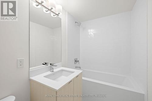 314 - 859 The Queensway, Toronto, ON - Indoor Photo Showing Bathroom