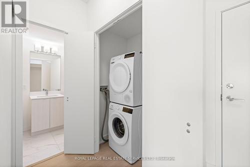 314 - 859 The Queensway, Toronto, ON - Indoor Photo Showing Laundry Room