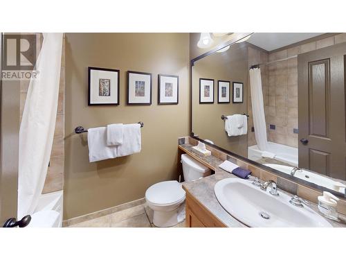 4559 Timberline  Crescent Unit# 612C, Fernie, BC - Indoor Photo Showing Bathroom