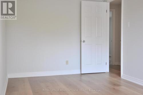 5 - 2056 Marine Drive, Oakville, ON - Indoor Photo Showing Other Room