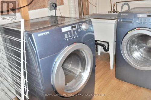 5 - 2056 Marine Drive, Oakville, ON - Indoor Photo Showing Laundry Room