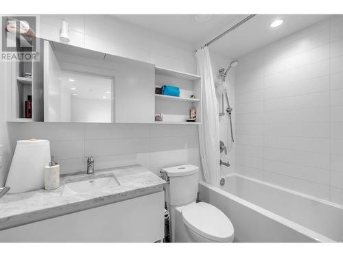 2609 652 Whiting Way, Coquitlam, BC - Indoor Photo Showing Bathroom