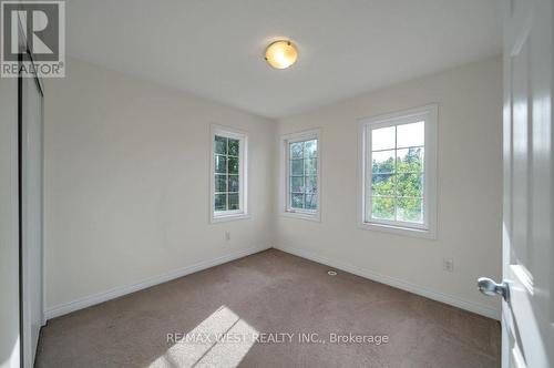 6 Dale Avenue, Toronto, ON - Indoor Photo Showing Other Room