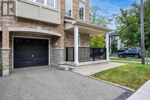 6 Dale Avenue, Toronto, ON - Outdoor