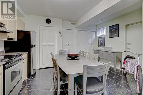 2239 Gerrard Street E, Toronto, ON - Indoor Photo Showing Dining Room