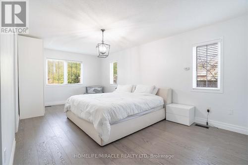 76 Jennings Drive N, Clarington, ON - Indoor Photo Showing Bedroom