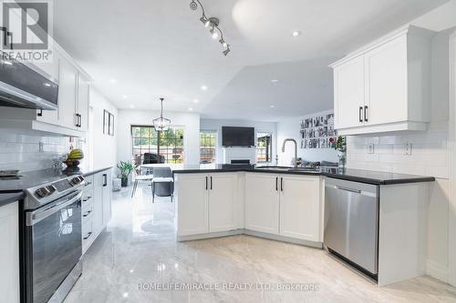 76 Jennings Drive N, Clarington, ON - Indoor Photo Showing Kitchen With Stainless Steel Kitchen With Upgraded Kitchen