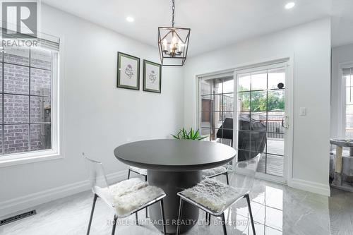 76 Jennings Drive N, Clarington, ON - Indoor Photo Showing Dining Room