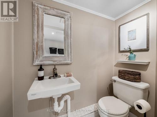 28 Juniper Avenue, Toronto, ON - Indoor Photo Showing Bathroom