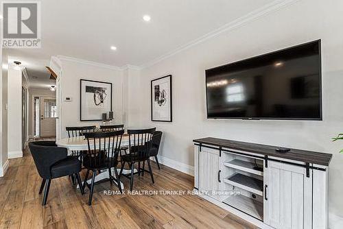 21 Sunbird Boulevard, Georgina, ON - Indoor Photo Showing Dining Room