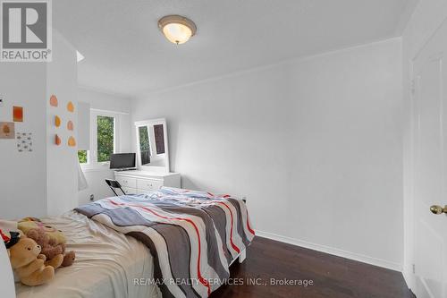 11 Wedgewood Place, Vaughan, ON - Indoor Photo Showing Bedroom