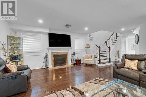 11 Wedgewood Place, Vaughan, ON - Indoor Photo Showing Living Room With Fireplace