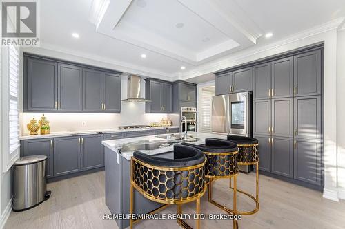 27 Balsdon Hollow, East Gwillimbury, ON - Indoor Photo Showing Kitchen With Stainless Steel Kitchen With Upgraded Kitchen