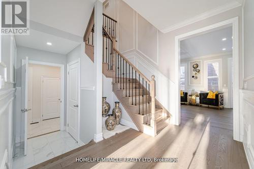 27 Balsdon Hollow, East Gwillimbury, ON - Indoor Photo Showing Other Room