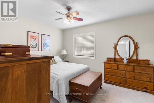 101 Market Street, Collingwood, ON - Indoor Photo Showing Bedroom