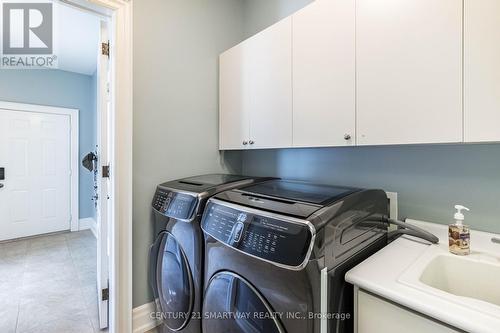 16045 Kennedy Road N, Caledon, ON - Indoor Photo Showing Laundry Room