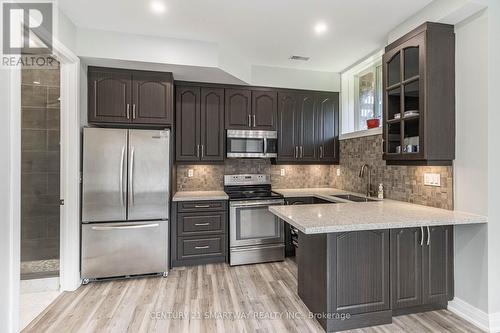 16045 Kennedy Road N, Caledon, ON - Indoor Photo Showing Kitchen With Stainless Steel Kitchen With Upgraded Kitchen