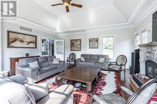 16045 Kennedy Road N, Caledon, ON - Indoor Photo Showing Living Room With Fireplace