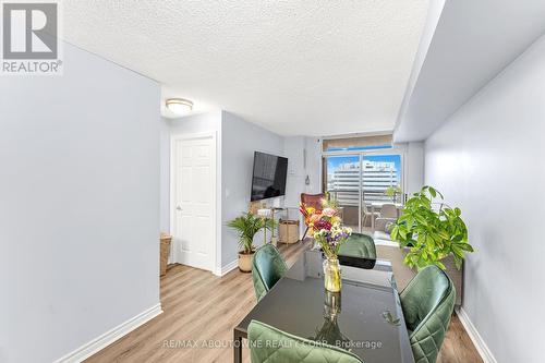 1223 - 3888 Duke Of York Boulevard, Mississauga, ON - Indoor Photo Showing Dining Room