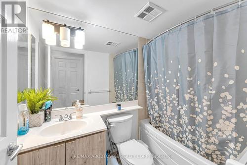 1223 - 3888 Duke Of York Boulevard, Mississauga, ON - Indoor Photo Showing Bathroom