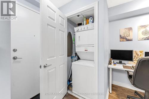 1223 - 3888 Duke Of York Boulevard, Mississauga, ON - Indoor Photo Showing Laundry Room