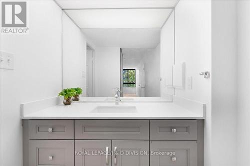 206 - 195 St Patrick Street, Toronto, ON - Indoor Photo Showing Bathroom