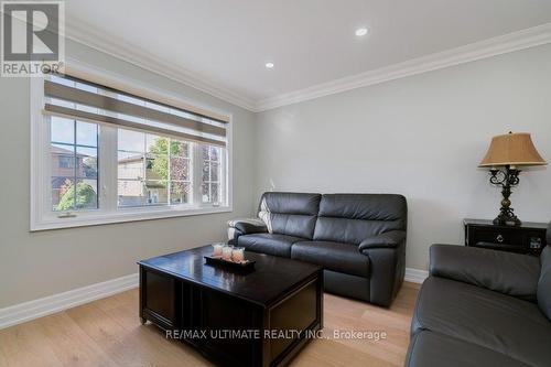 21 Dalrymple Drive, Toronto, ON - Indoor Photo Showing Living Room