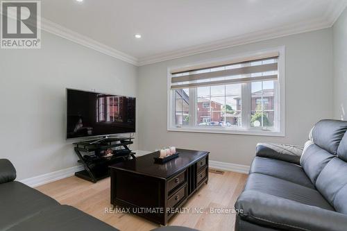 21 Dalrymple Drive, Toronto, ON - Indoor Photo Showing Living Room