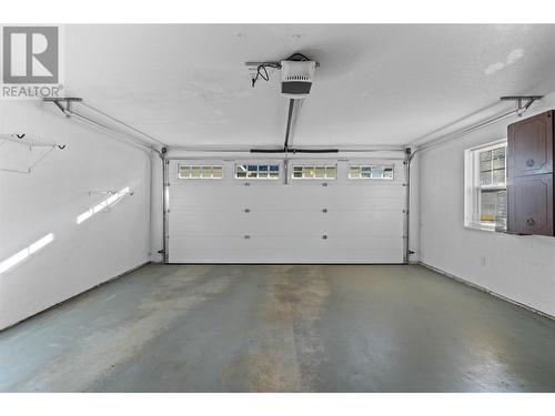 3485 Rosedale Avenue Unit# 6, Armstrong, BC - Indoor Photo Showing Garage