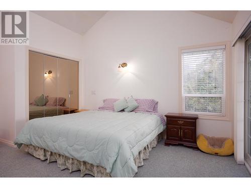 9611 Kilkenny Place, Fintry, BC - Indoor Photo Showing Bedroom