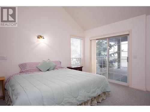 9611 Kilkenny Place, Fintry, BC - Indoor Photo Showing Bedroom