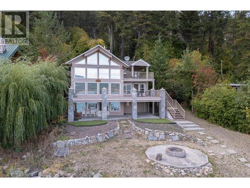 9611 Kilkenny Place, Fintry, BC - Outdoor With Facade