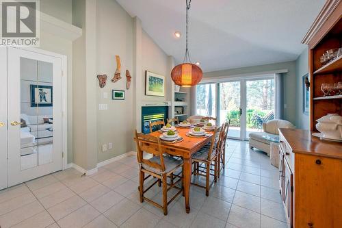 4020 Gallaghers Terrace, Kelowna, BC - Indoor Photo Showing Dining Room